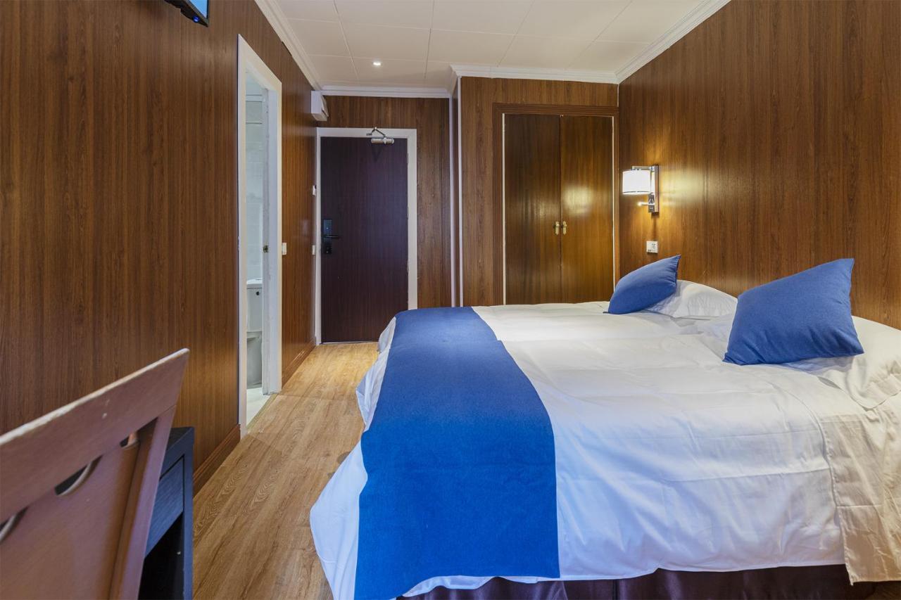 Hotel Vila Calella Phòng bức ảnh